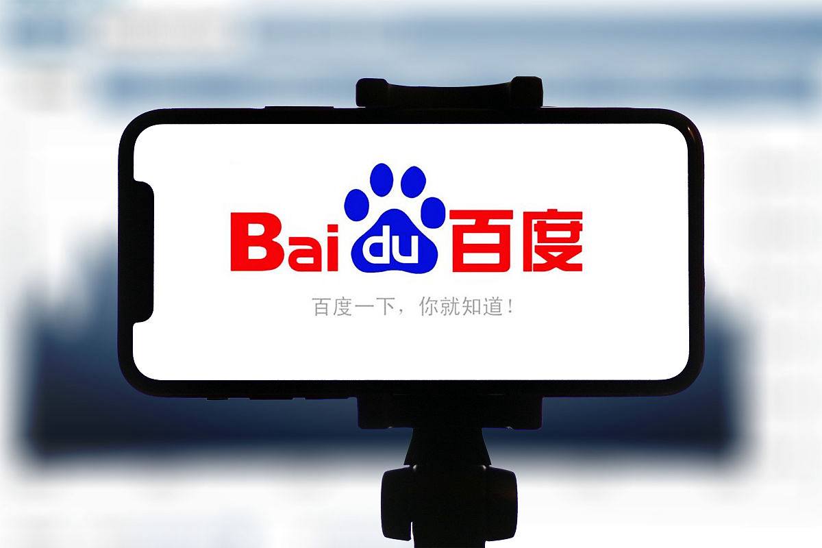 小酒窝和爸爸妈妈关系都很好